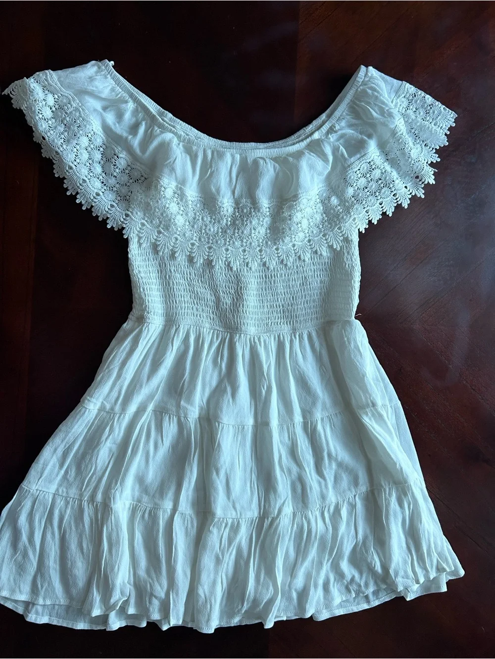 Francesca's Collections White Off-Shoulder Lace Mini Dress size L - Picture 2 of 8
